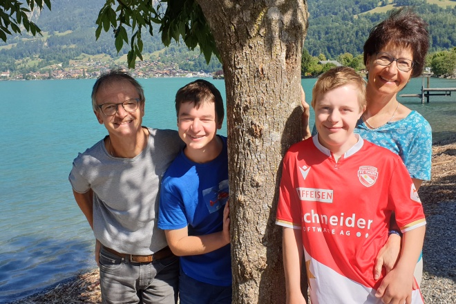 Familie Graf: Andreas, Manuel, Nicola und Christin, wohnen in Brienz