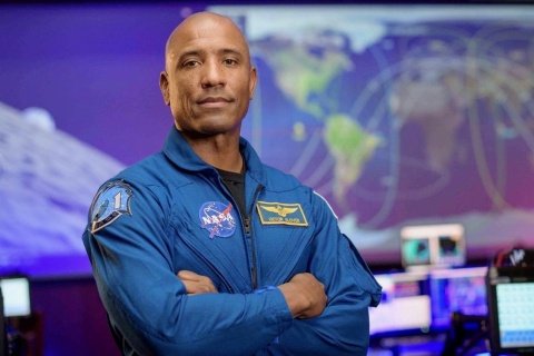 Victor Glover